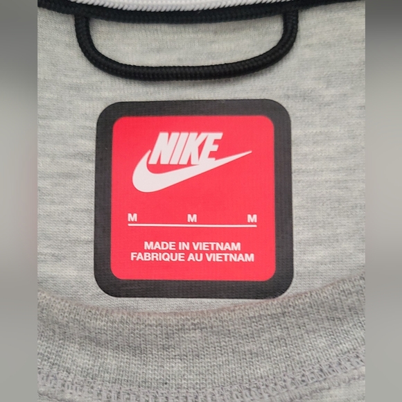 Nike Heather Gray Crewneck Sweatshirt - Picture 5 of 7